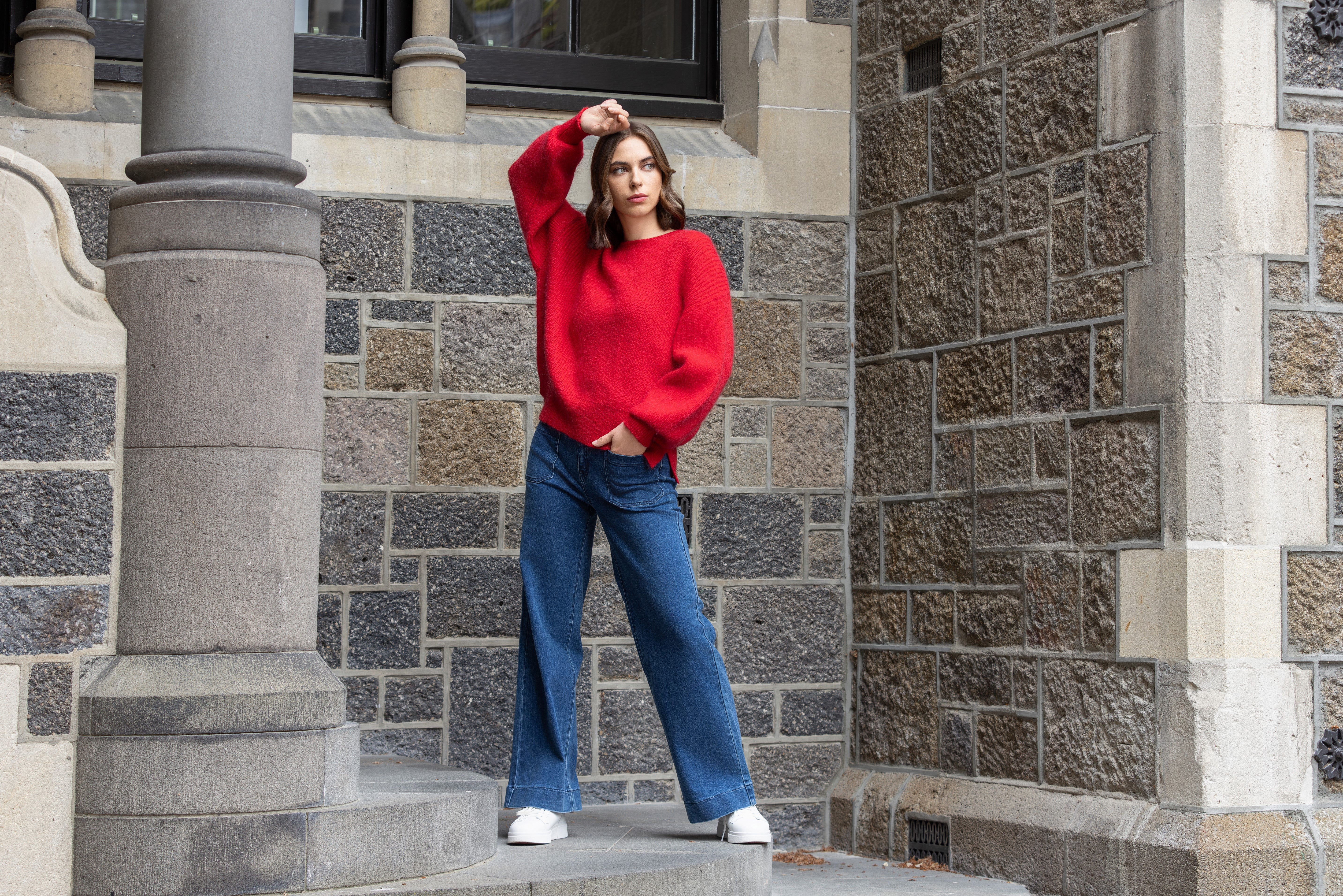 Note Sweater